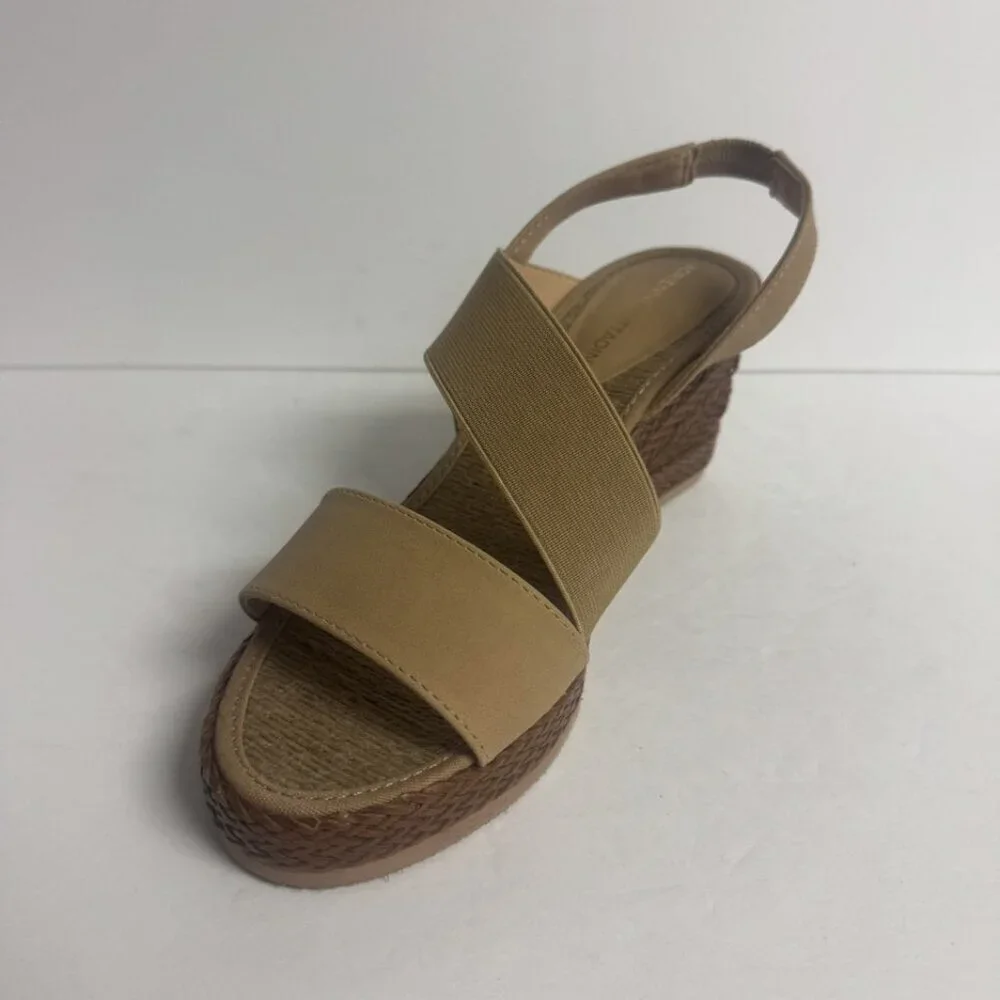 Adrienne Vittadini Womens Bandelle Sandal Size 7.5 M